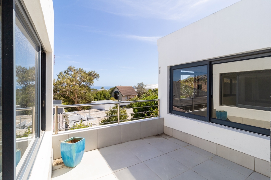 3 Bedroom Property for Sale in Camps Bay Western Cape